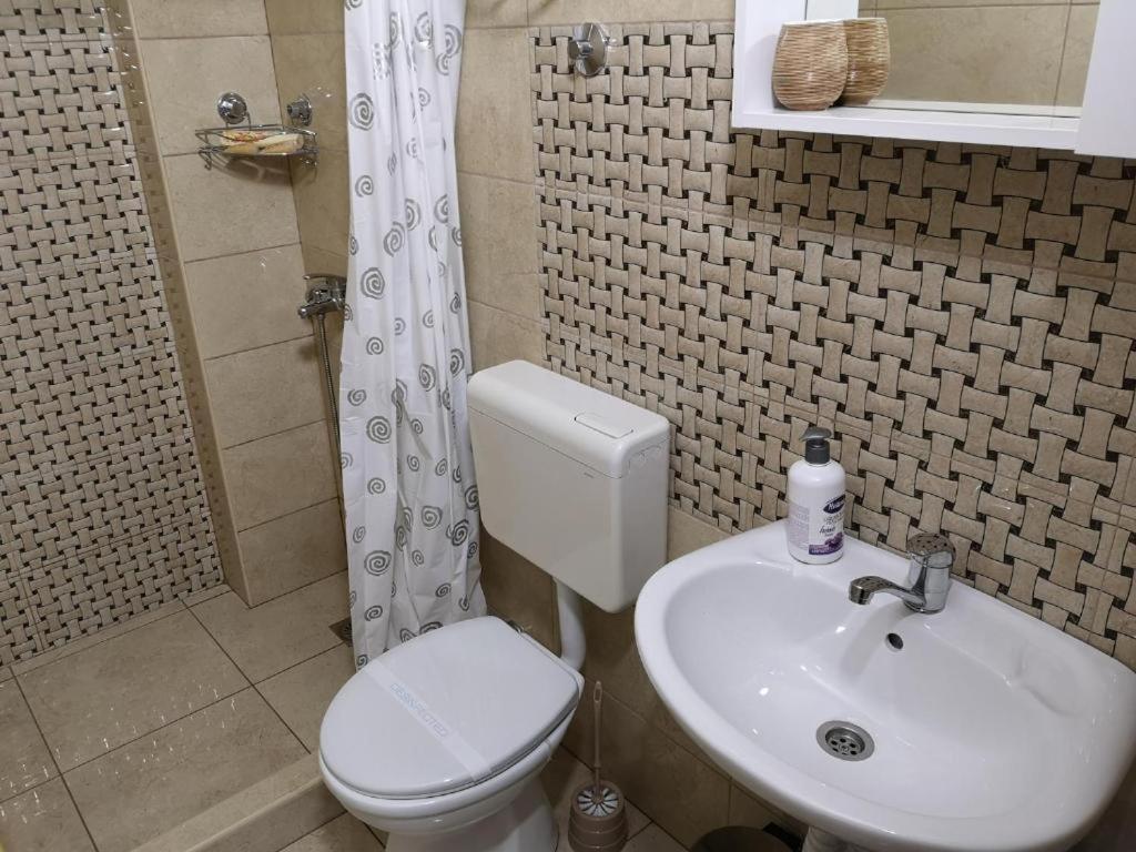 Berin Apartments Улцинь Екстер'єр фото