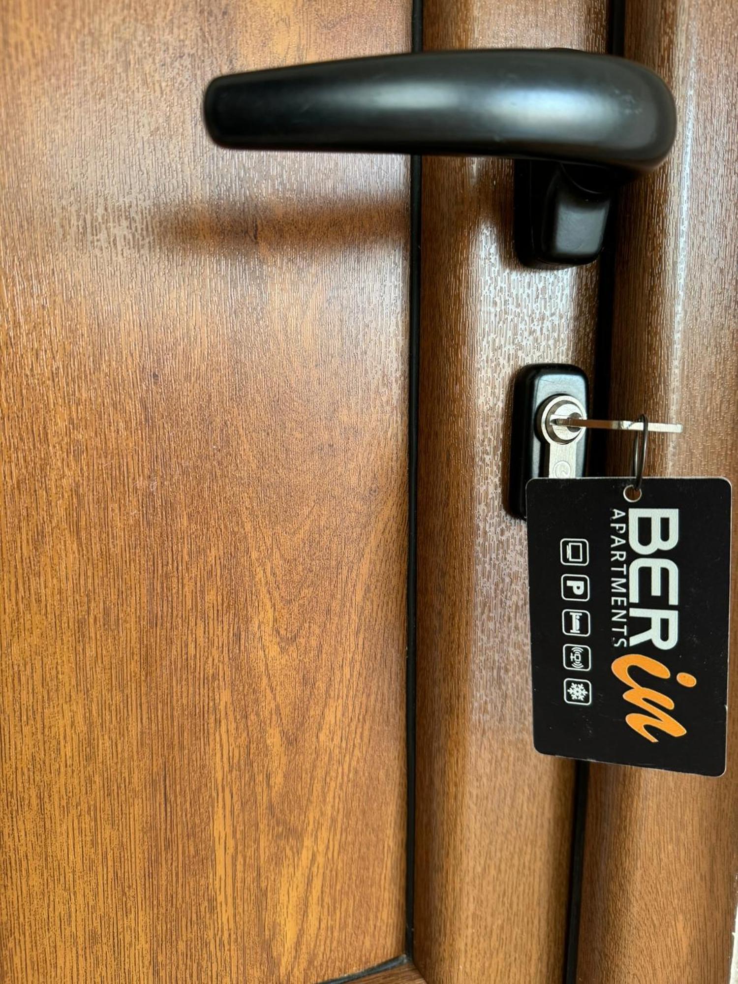 Berin Apartments Улцинь Екстер'єр фото